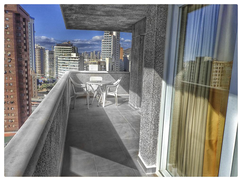 Apartamentos Portofino II เบนิดอร์ม ห้อง รูปภาพ